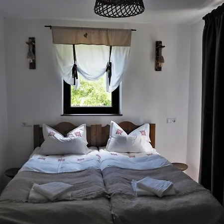 Casa Catrinei * Valeni (Salaj)