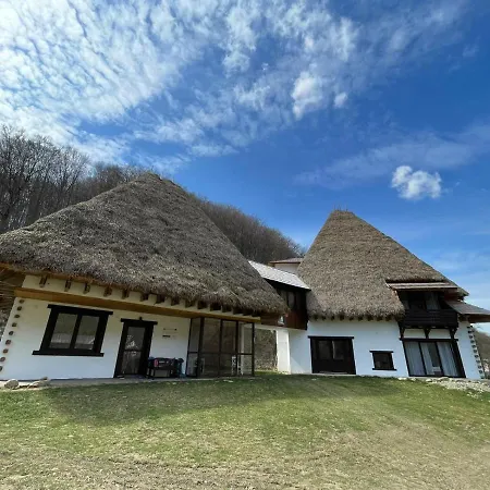 Casa Catrinei Valeni (Salaj)